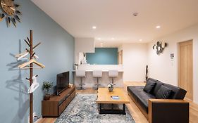 Oasis Naniwa